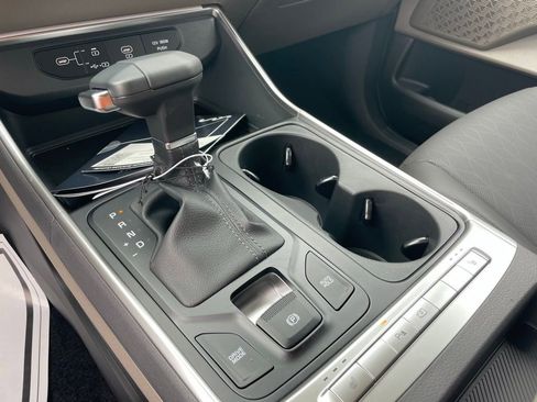 New 2026 Kia Carnival FWD image 18