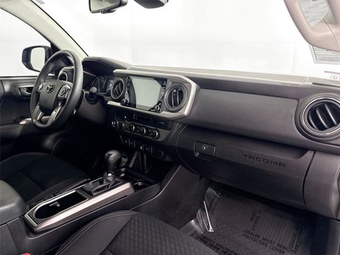 Certified 2023 Toyota Tacoma 4x4 Double Cab image 40