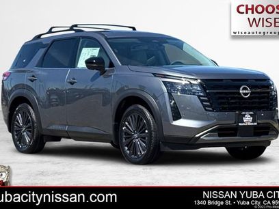 New 2026 Nissan Pathfinder SL w/ SL Premium Package