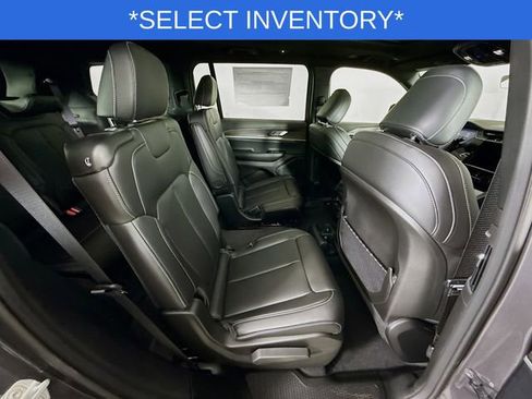 New 2025 Jeep Grand Cherokee L Limited w/ Black Appearance Package image 29