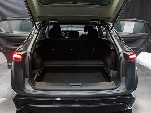 Used 2023 Nissan Ariya FWD image 18