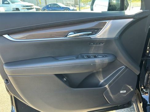 Used 2024 Cadillac XT6 Sport w/ Platinum Package AWD/4WD image 19