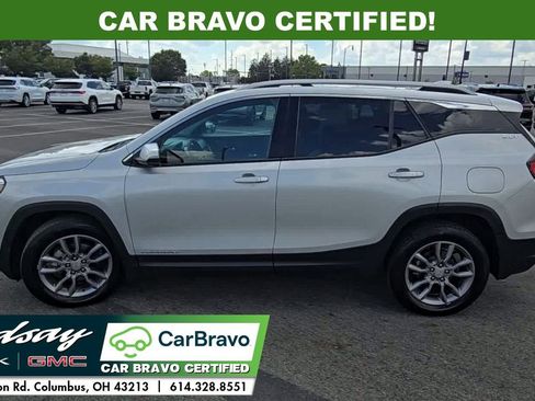 Certified 2022 GMC Terrain SLT w/ Tech Package image 5