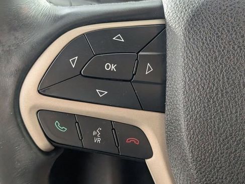 Used 2016 Jeep Cherokee Latitude w/ Comfort & Sound Group image 15