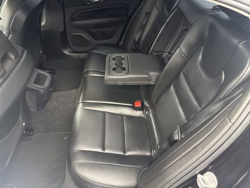 Used 2024 Volvo S60 B5 Core image 31