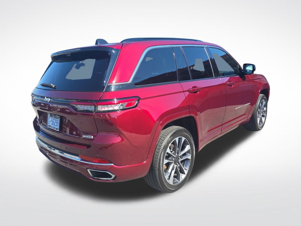 Used 2025 Jeep Grand Cherokee Overland w/ Adv Protech Group III AWD/4WD image 6
