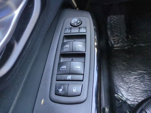 Used 2023 Jeep Cherokee Altitude Lux AWD/4WD image 23