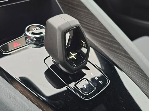 Used 2021 Polestar Polestar 2 image 36