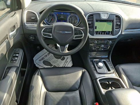 Used 2022 Chrysler 300 Touring L w/ Popular Equipment Group image 11