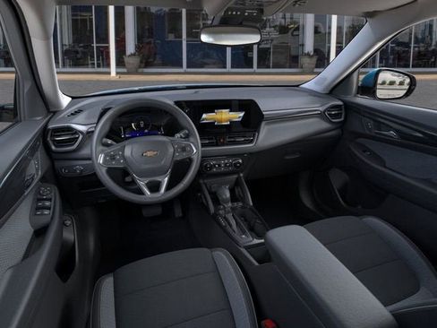 New 2026 Chevrolet TrailBlazer LT w/ Convenience Package FWD image 15