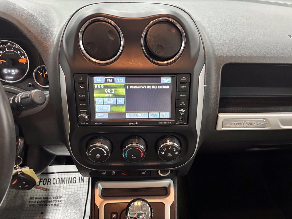 Used 2016 Jeep Compass High Altitude AWD/4WD image 25