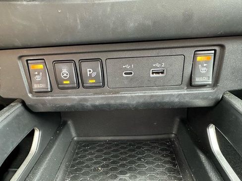 Used 2023 Nissan Frontier SV w/ SV Convenience Package AWD/4WD image 26