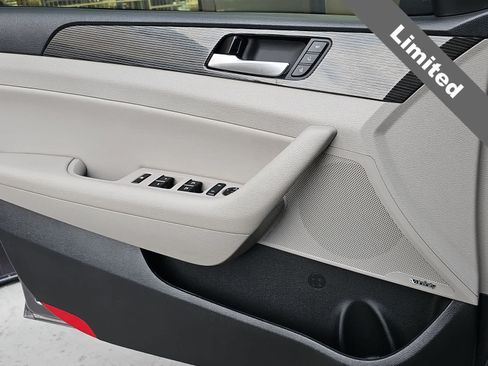 Used 2019 Hyundai Sonata Limited w/ Ultimate Package 04 FWD image 27
