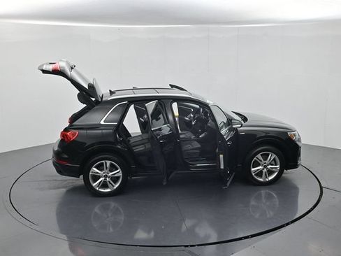 Used 2023 Audi Q3 2.0T Premium Plus AWD/4WD image 47