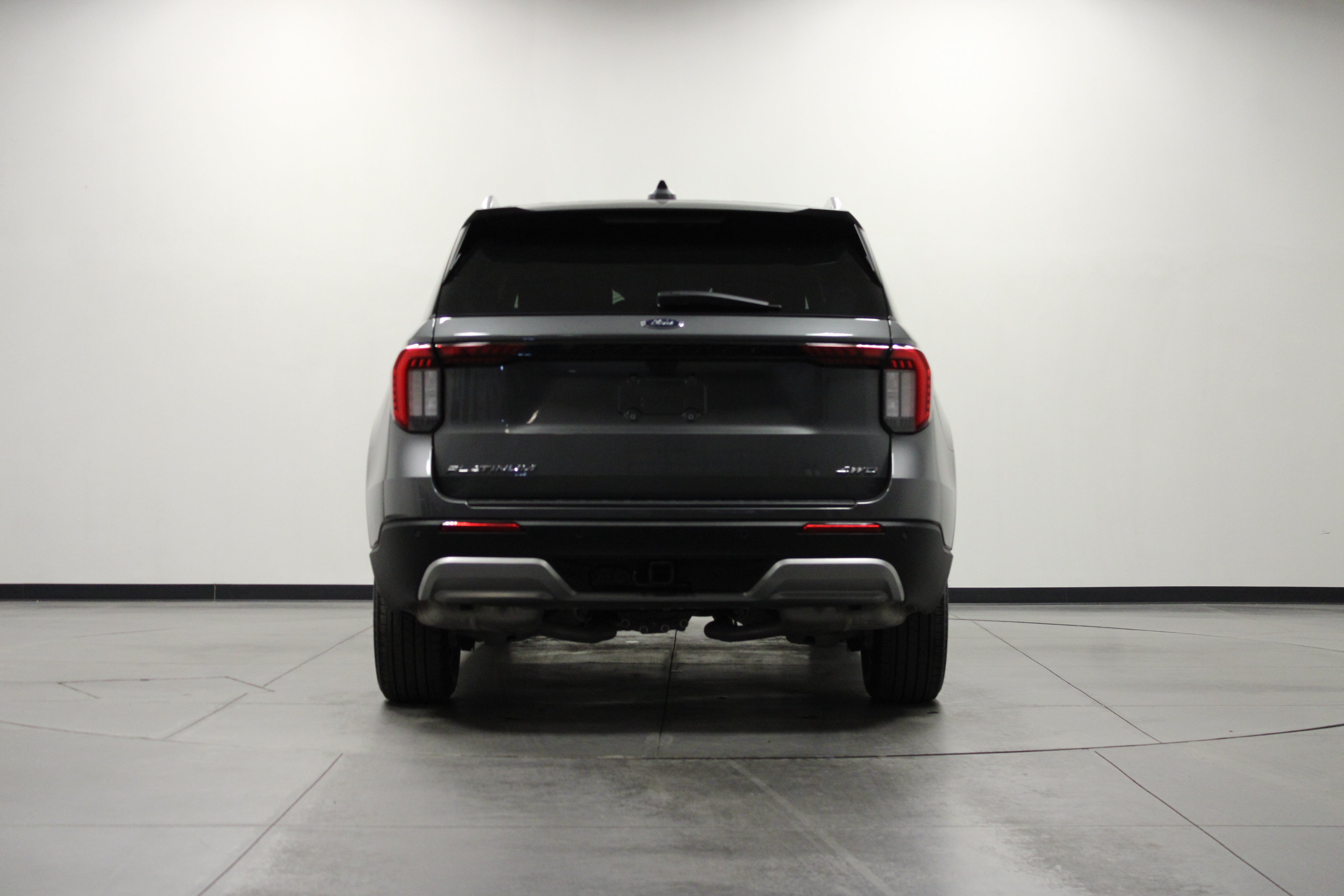 Used 2026 Ford Explorer Platinum AWD/4WD image 5