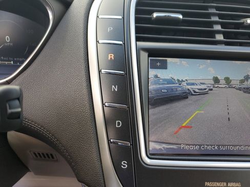 Used 2020 Lincoln Nautilus Standard w/ Equipment Group 101A image 30