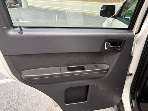 Used 2012 Ford Escape Limited image 16