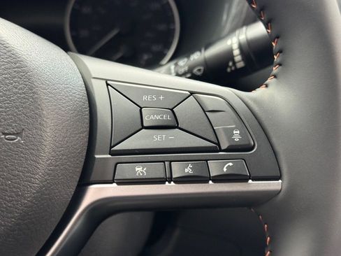 New 2025 Nissan Sentra SR image 17