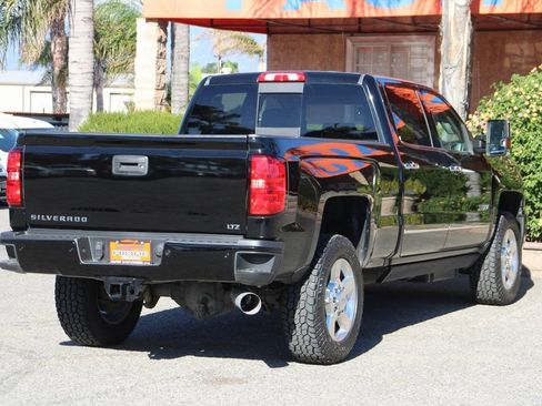 Used 2016 Chevrolet Silverado 2500 LTZ w/ Duramax Plus Package AWD/4WD image 10