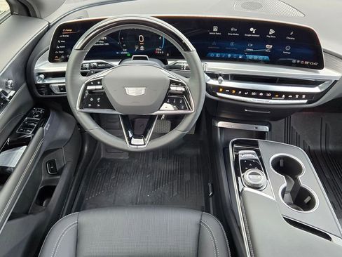 Certified 2025 Cadillac Lyriq Luxury w/ LPO, Floor Liner Package image 14