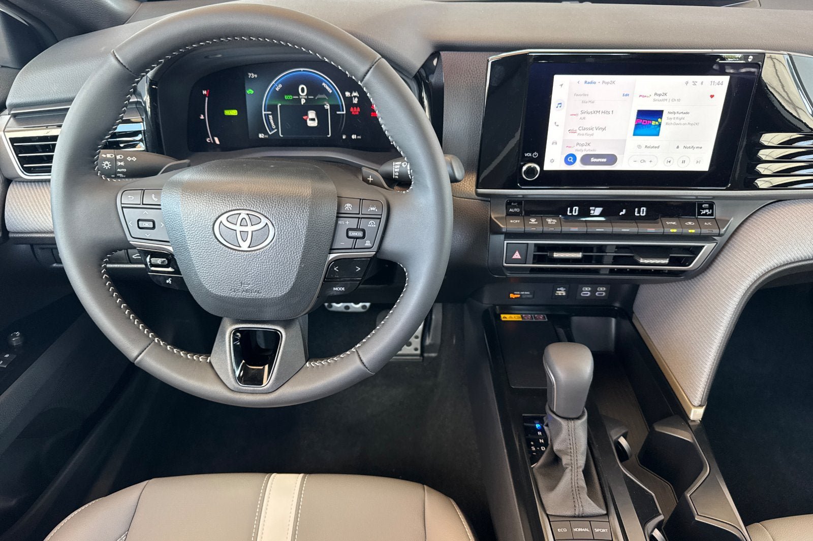 New 2026 Toyota Camry SE FWD image 17
