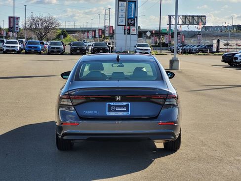 Certified 2025 Honda Accord LX image 6