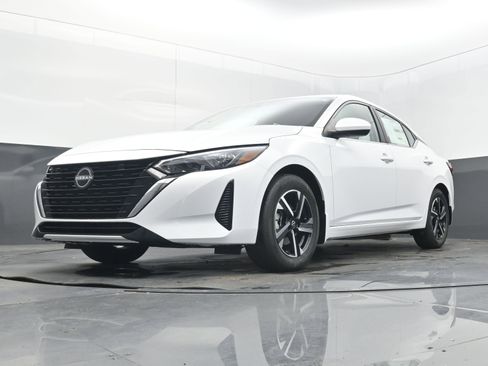 New 2025 Nissan Sentra SV w/ All-Weather Package image 24