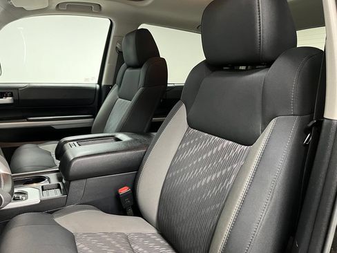 Used 2018 Toyota Tundra SR5 AWD/4WD image 22