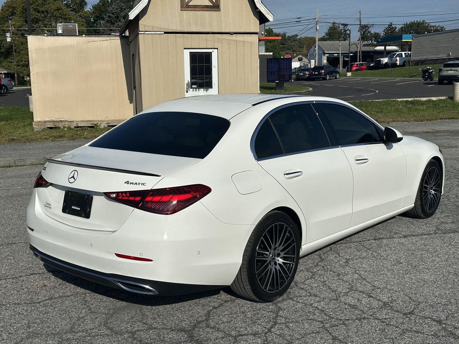Used 2023 Mercedes-Benz C 300 4MATIC Sedan image 8