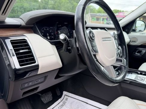 Used 2018 Land Rover Discovery HSE Luxury AWD/4WD image 11