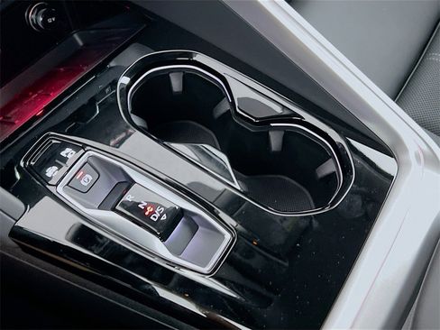 New 2025 Audi Q5 Premium Plus image 17