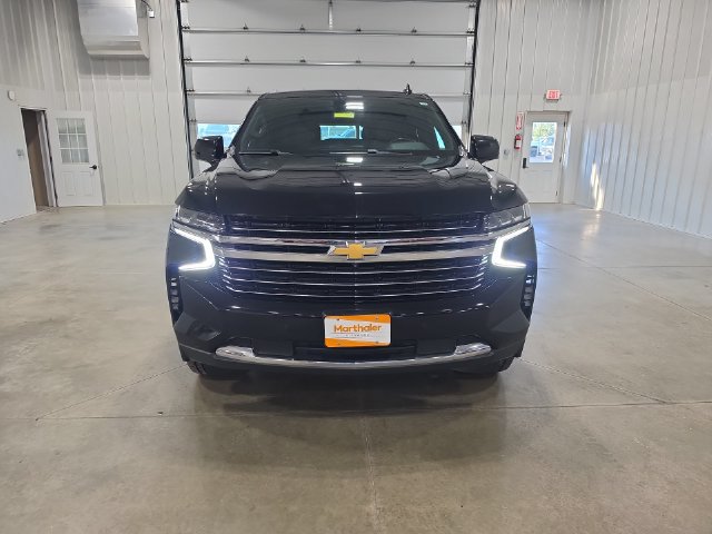 Used 2023 Chevrolet Tahoe LT w/ Luxury Package AWD/4WD image 3