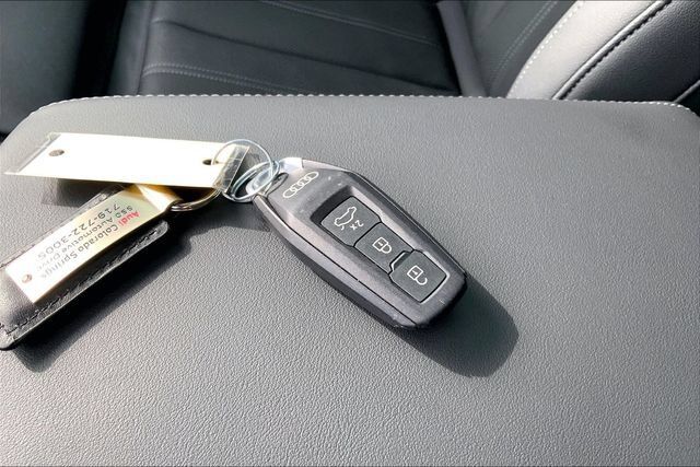 Used 2025 Audi Q5 Premium Plus AWD/4WD image 12