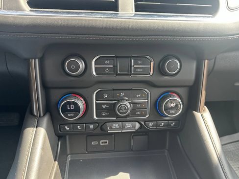 Used 2023 Chevrolet Tahoe High Country AWD/4WD image 25