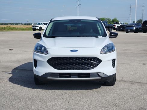 Used 2020 Ford Escape SE Sport AWD/4WD image 2