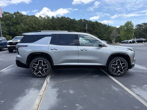 New 2026 Chevrolet Traverse High Country FWD image 4