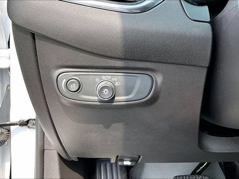 Used 2024 Chevrolet Equinox LS w/ LS Convenience Package FWD image 15