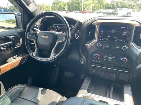 Used 2021 Chevrolet Silverado 1500 High Country w/ Technology Package AWD/4WD image 35