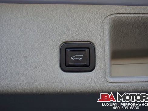Used 2020 GMC Terrain Denali w/ Denali Premium Package FWD image 29