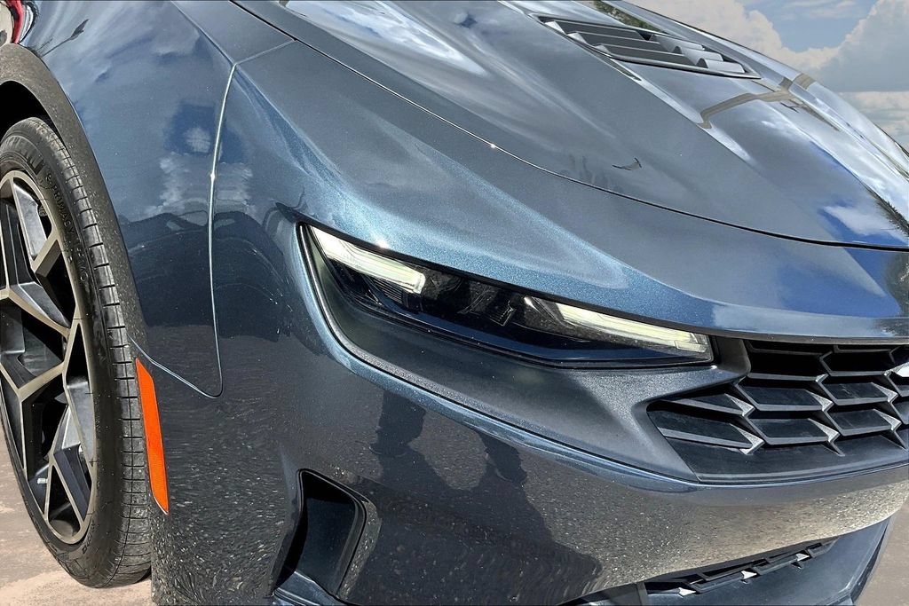 Used 2022 Chevrolet Camaro LT w/ Technology Package RWD image 31