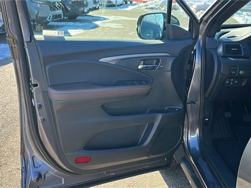 Used 2025 Honda Ridgeline RTL image 8