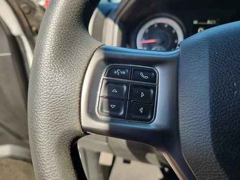 Used 2024 RAM 1500 Classic SLT AWD/4WD image 15