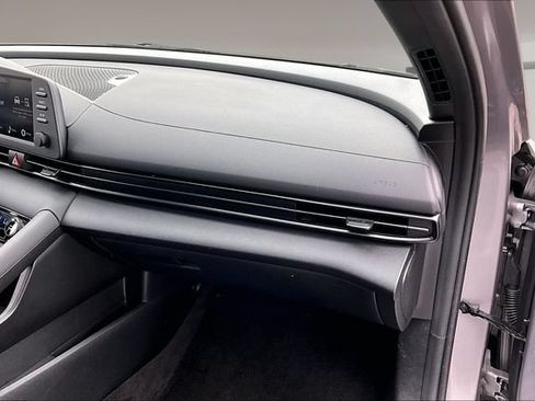 Used 2026 Hyundai Elantra Sport FWD image 24