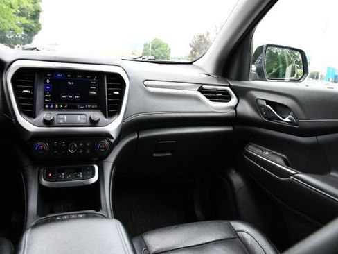 Used 2020 GMC Acadia SLT w/ Driver Alert Package II AWD/4WD image 19