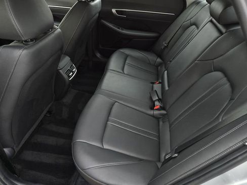 Used 2025 Hyundai Sonata Limited image 12