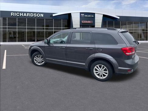 Used 2016 Dodge Journey SXT w/ Comfort/Convenience Group image 19