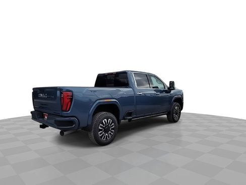 New 2026 GMC Sierra 2500 Denali Ultimate w/ LPO, Black Badging Package image 8
