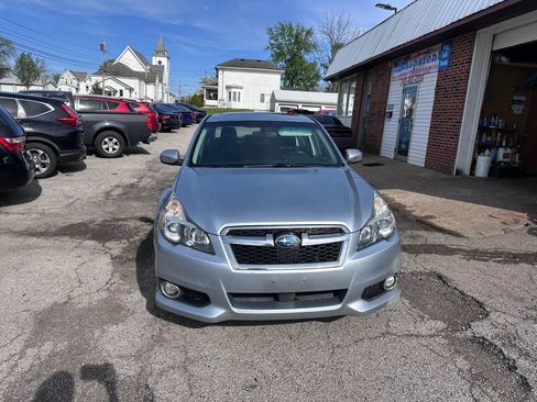 Used 2013 Subaru Legacy 2.5i Sport AWD/4WD image 2