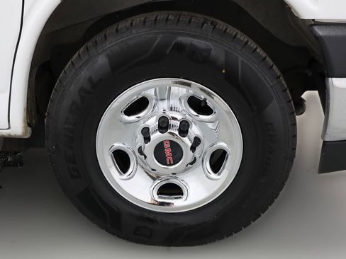 Used 2019 GMC Savana 3500 LS w/ Cold Climate Package RWD image 25