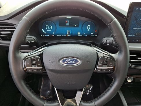 Used 2023 Ford Escape Active w/ Tech Pack #2 AWD/4WD image 19